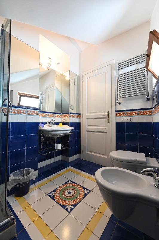 Double Room image 2