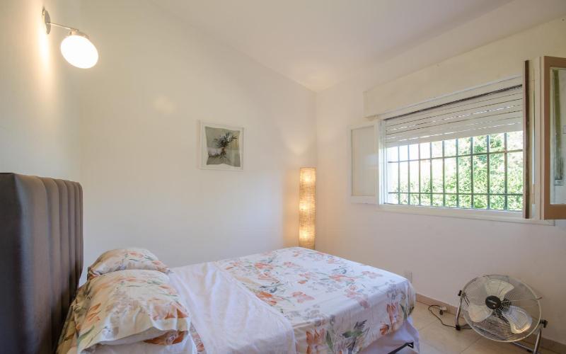 Casa en Villa Carlos Paz con Pileta  Quincho y Jardín a Pasos del Centro - image 15