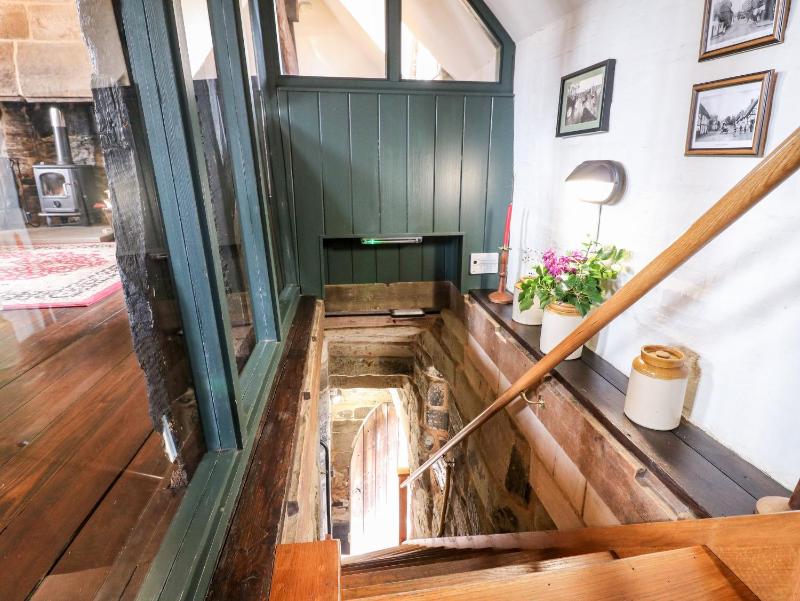 Porter's Lodge - image 15