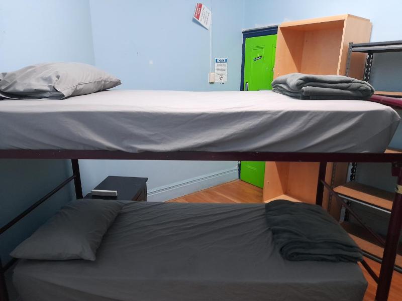 Ozi Inn Backpackers - Perth -Valid International Passport Required - image 5