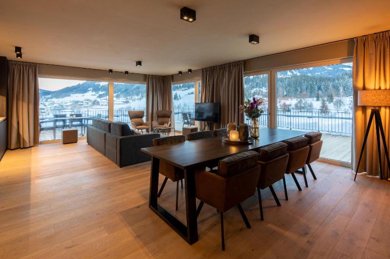 Penthouse (Up to 8 people) image 1