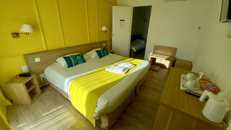 Family Room with Sea View image 4