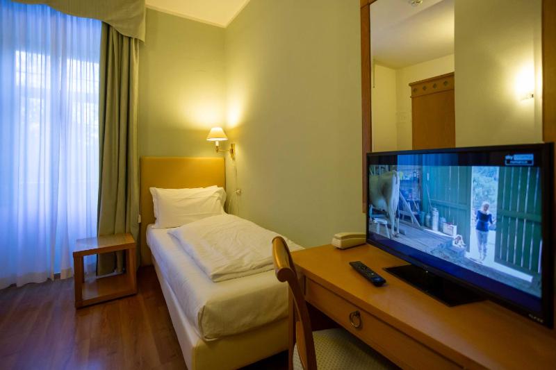 Single Room image 1