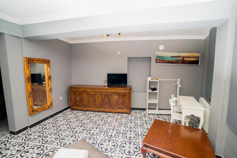 Standard Apartment - Annex Building image 4