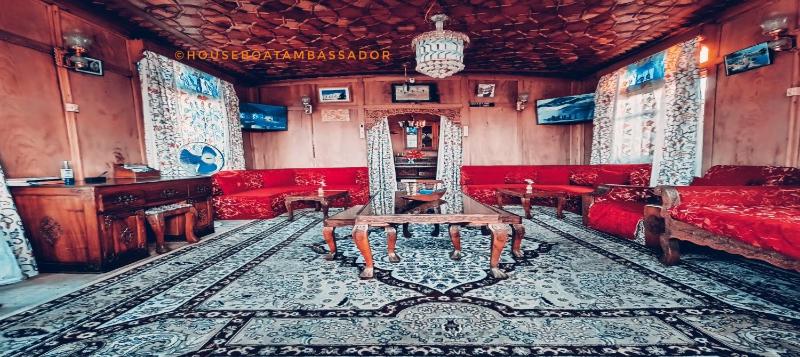 Houseboat Ambassador - image 5