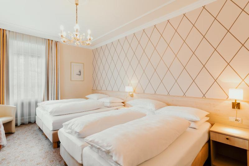 Quadruple Room image 3