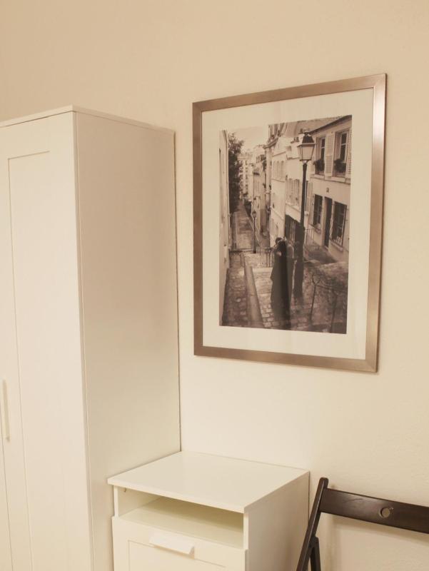 Modern apartment Michalska 6 - image 4