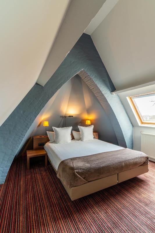 Standard  Room image 2