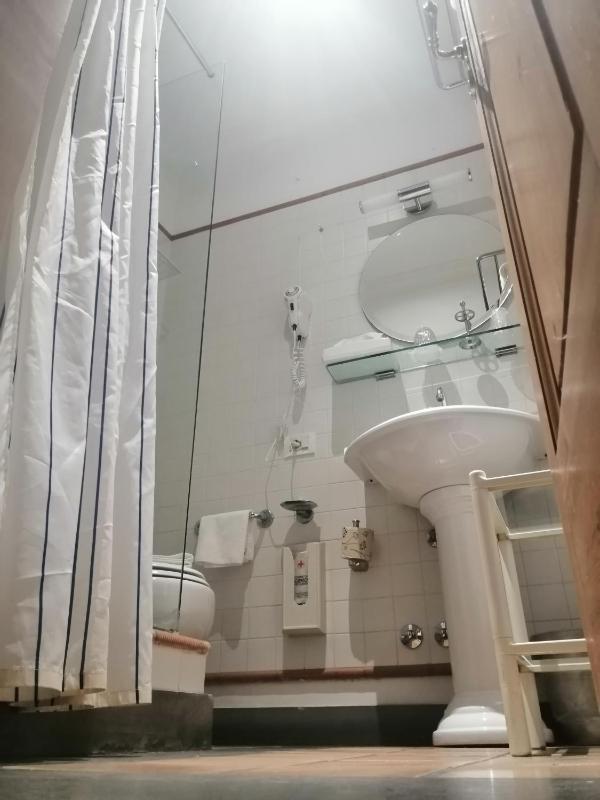Classic Single Room image 2