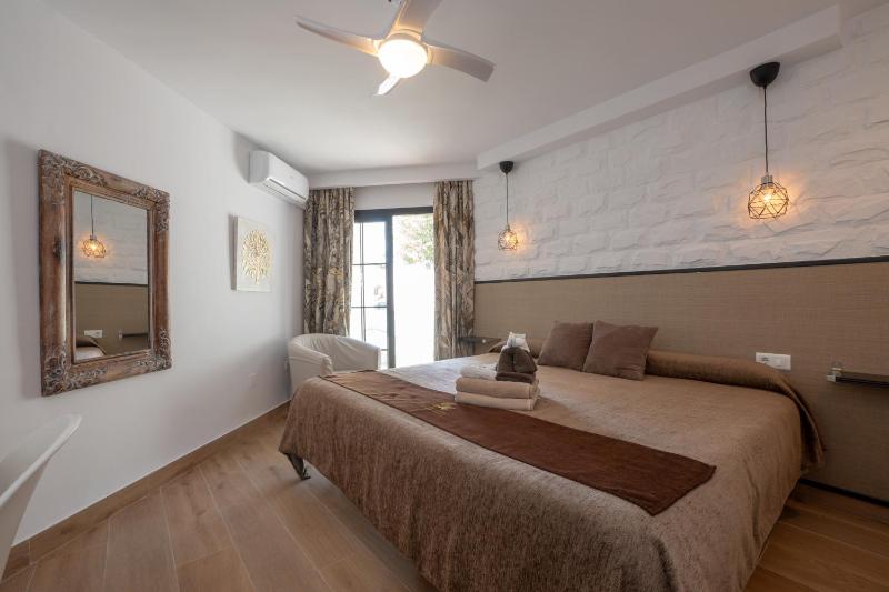 Hostal Casa Mercedes - image 11