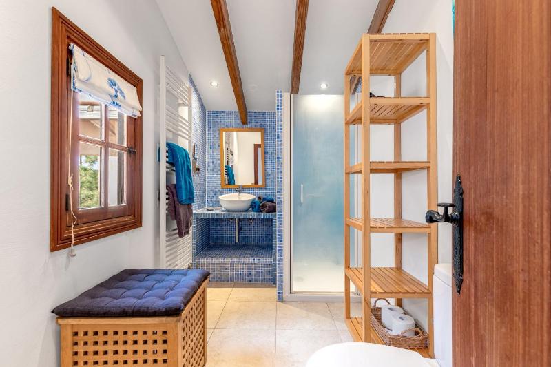 Studio Apartment image 3
