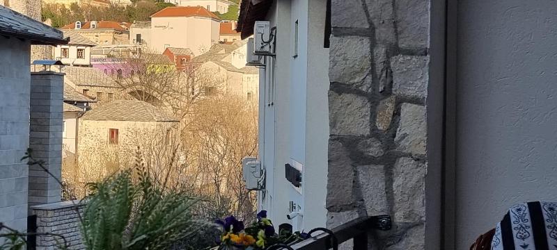 Deluxe Double Room with Balcony image 3