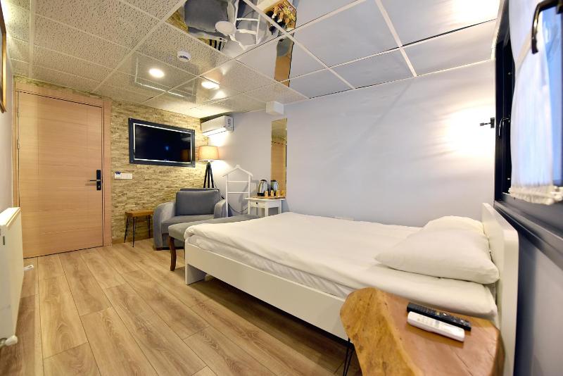 Junior Suite with Terrace image 3