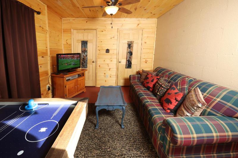 Little Bear Lodge - image 12