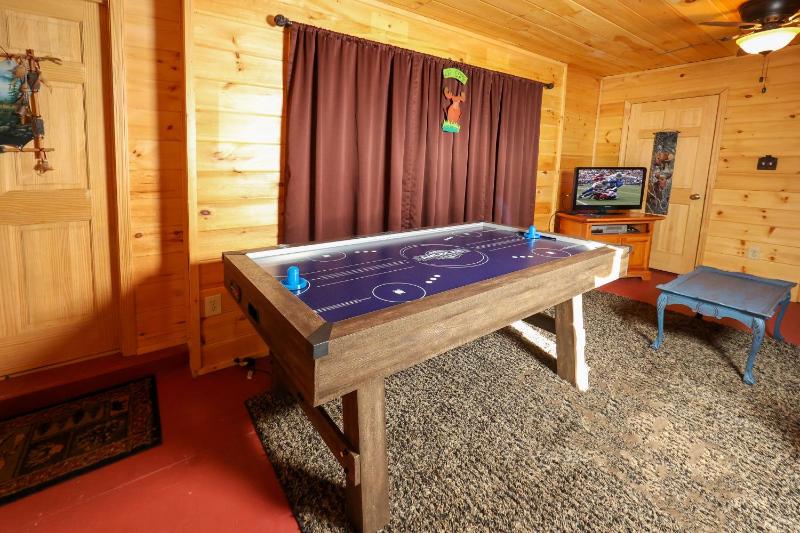 Little Bear Lodge - image 16