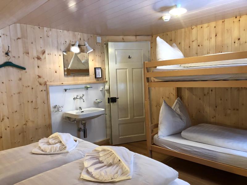 Economy Quadruple Room with Shared Bathroom image 1