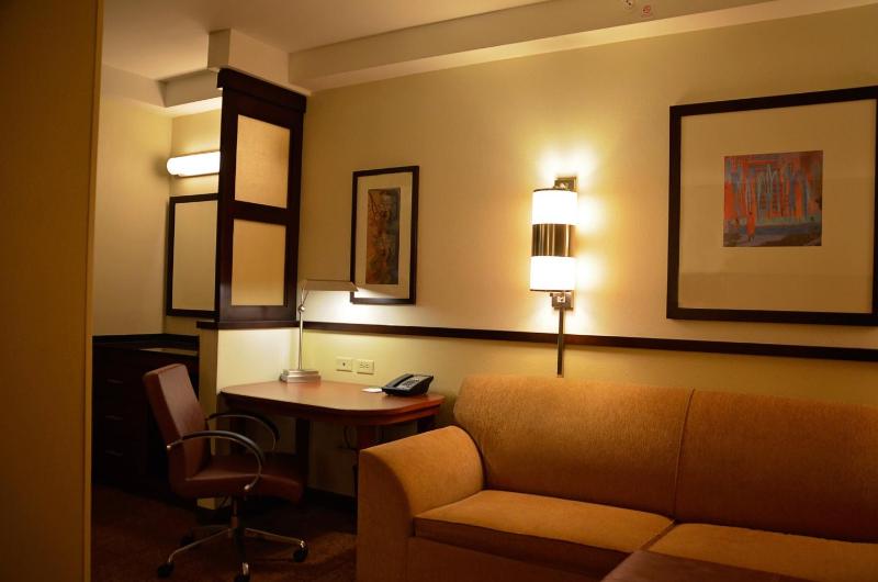 King Room with Sofa Bed - High Floor image 2