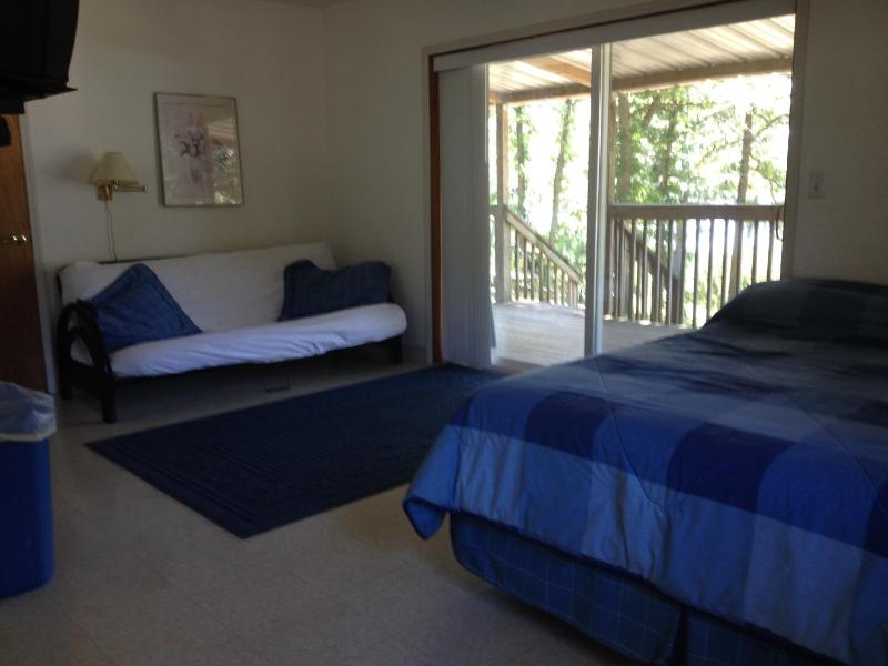 Deluxe Suite - Non-Smoking image 1