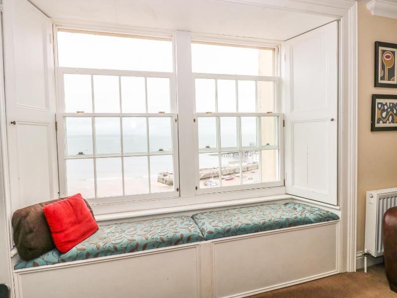 Apartment 2 - image 8