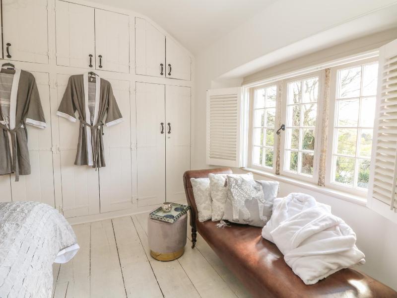 Sea Cliff Cottage - image 37