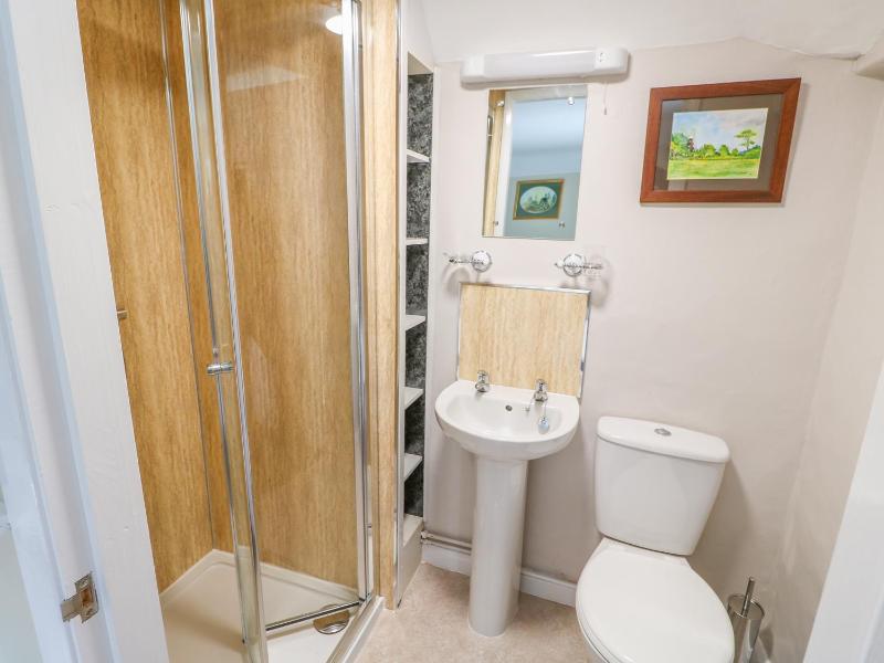 The Cottage - image 31