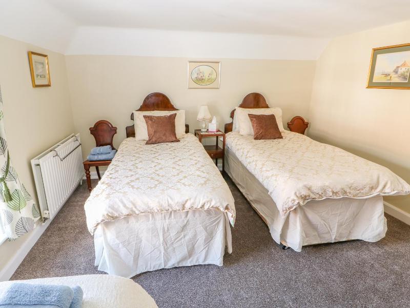 The Cottage - image 8