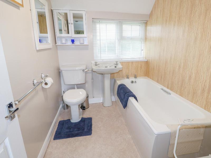 The Cottage - image 38