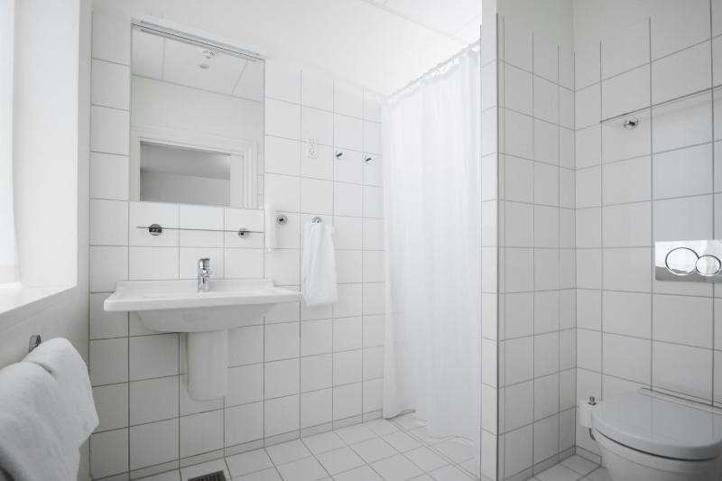 Double or Twin Room image 1