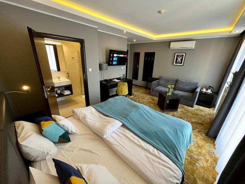 Superior Double or Twin Room image 2