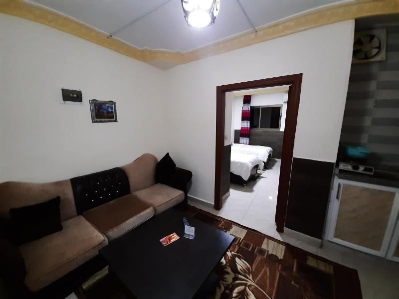 Petra Visitors Hotel - image 15