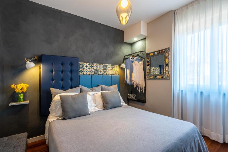 Queen Room image 1