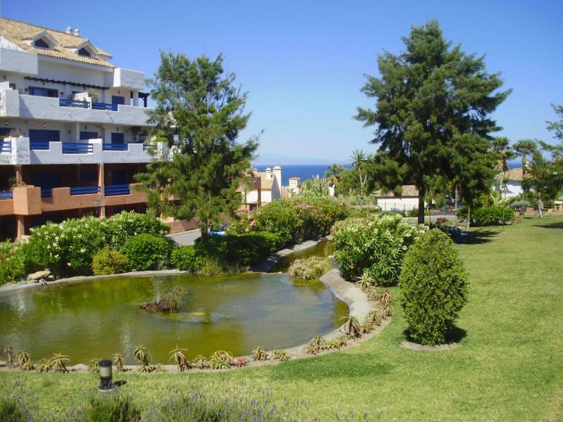 Duquesa Suites 2099 - image 13