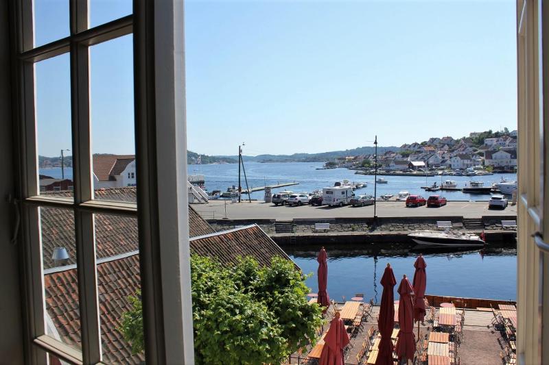 Deluxe Double Room with Sea View image 4