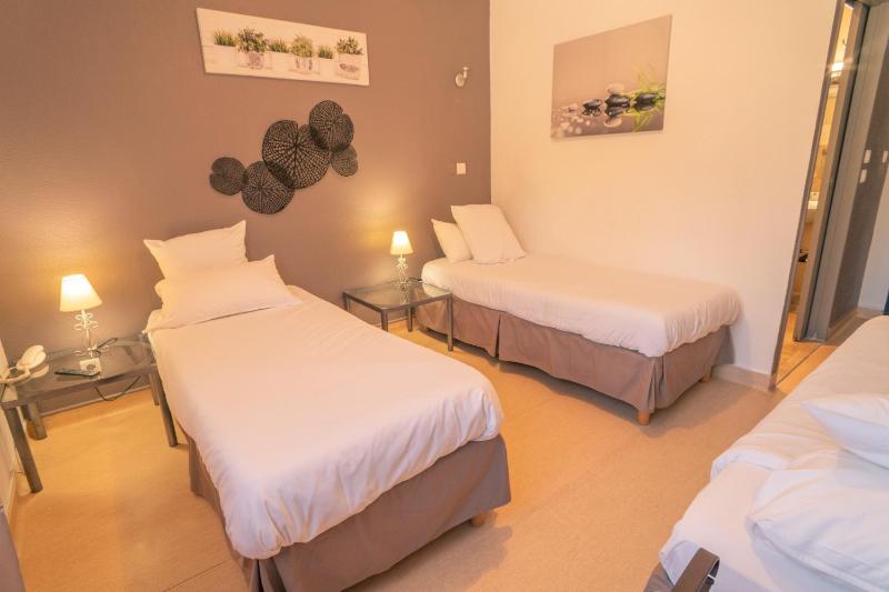 Triple Room image 1
