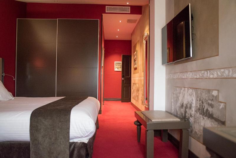 Comfort Triple Room image 3