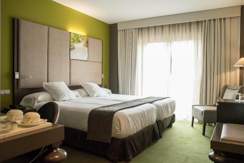 Comfort Double or Twin Room image 4
