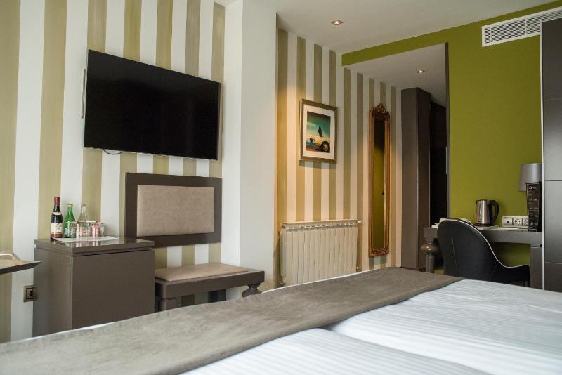 Comfort Double or Twin Room image 3