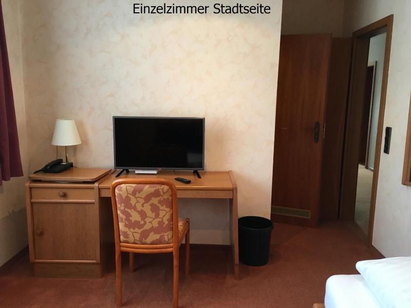 Single Room image 3