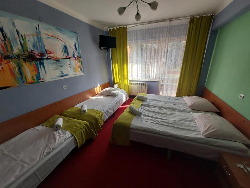 Quadruple Room image 2