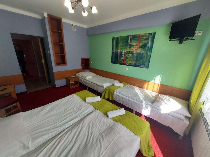 Quadruple Room image 3