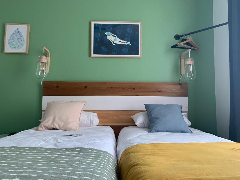 Comfort Twin Room image 3