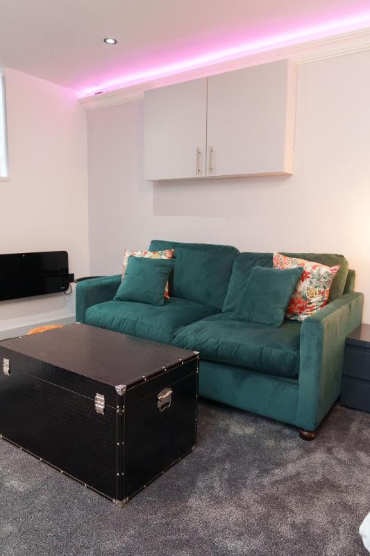 Willow Studio - image 12
