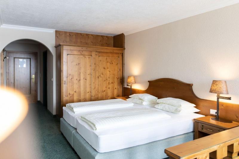 Standard Double Room image 1