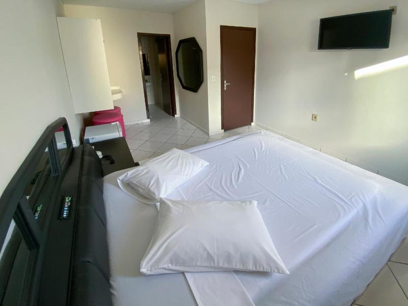Hotel GUINZA - image 38