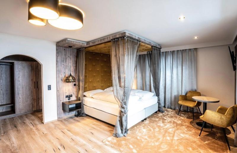 Junior Suite image 1