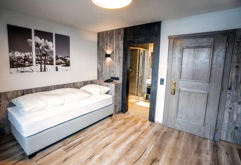 Junior Suite image 3