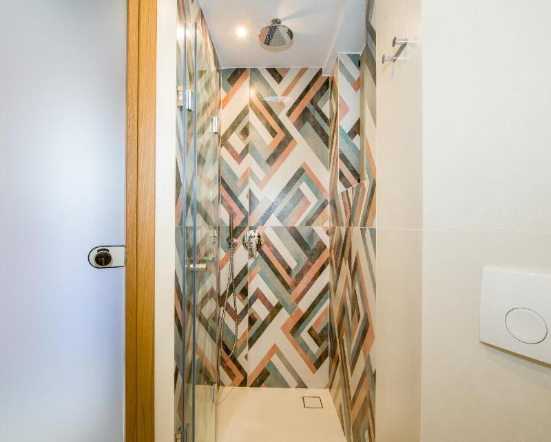 Premium Quadruple Room image 4