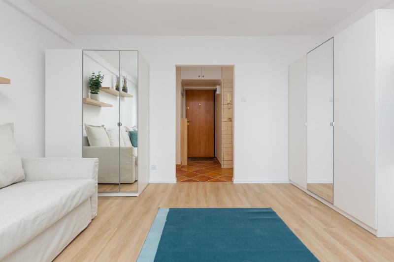 Studio Apartment Mokotów Malawskiego by Noclegi Renters - image 5