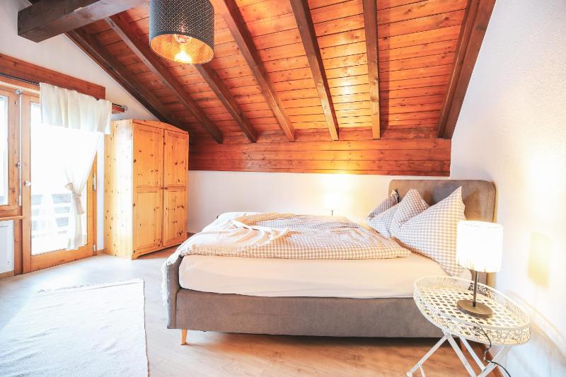 Three-Bedroom Apartment image 1