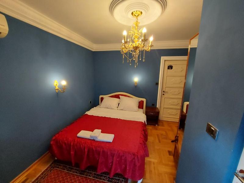 Deluxe Double Room with Shower image 2